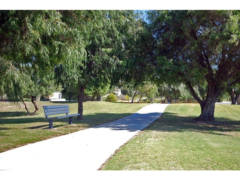 25 Bluewater Drive, Jurien Bay WA 6516