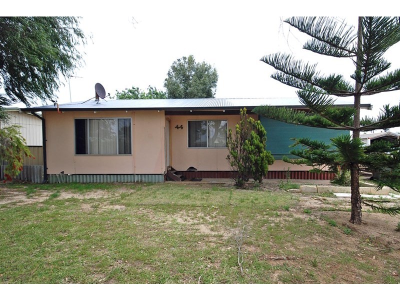 44 Lesueur Drive, Jurien Bay WA 6516