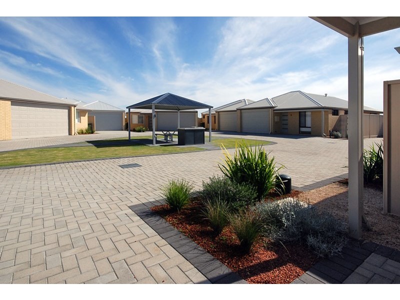 V13, 5 Moonlight Crescent, Jurien Bay WA 6516