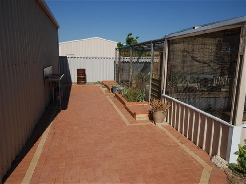 18 Heales Way, Green Head WA 6514