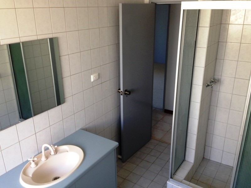 8B Elizabeth Way, Jurien Bay WA 6516