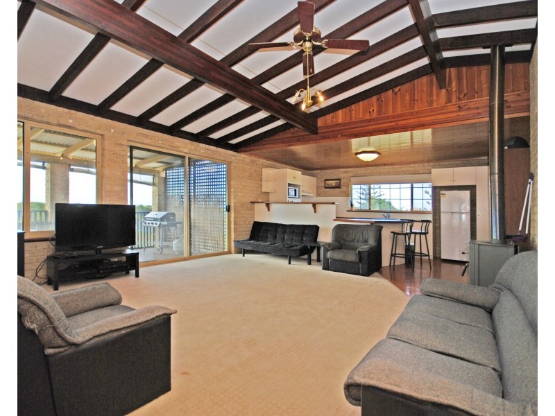 27B Coubrough Place, Jurien Bay WA 6516