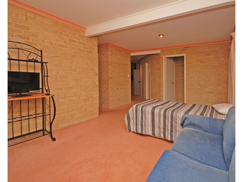 27B Coubrough Place, Jurien Bay WA 6516