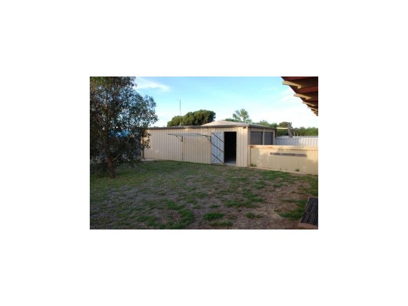 13 Tamarisk Street, Leeman WA 6514