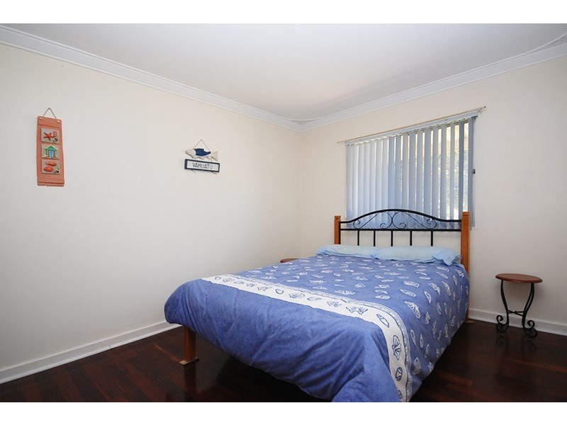 9 Hamersley Street, Jurien Bay WA 6516