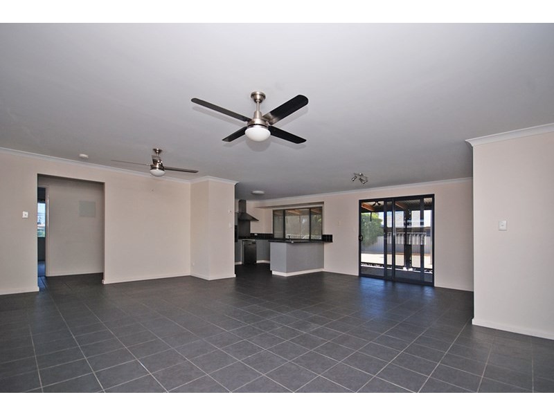 19 Elizabeth Way, Jurien Bay WA 6516