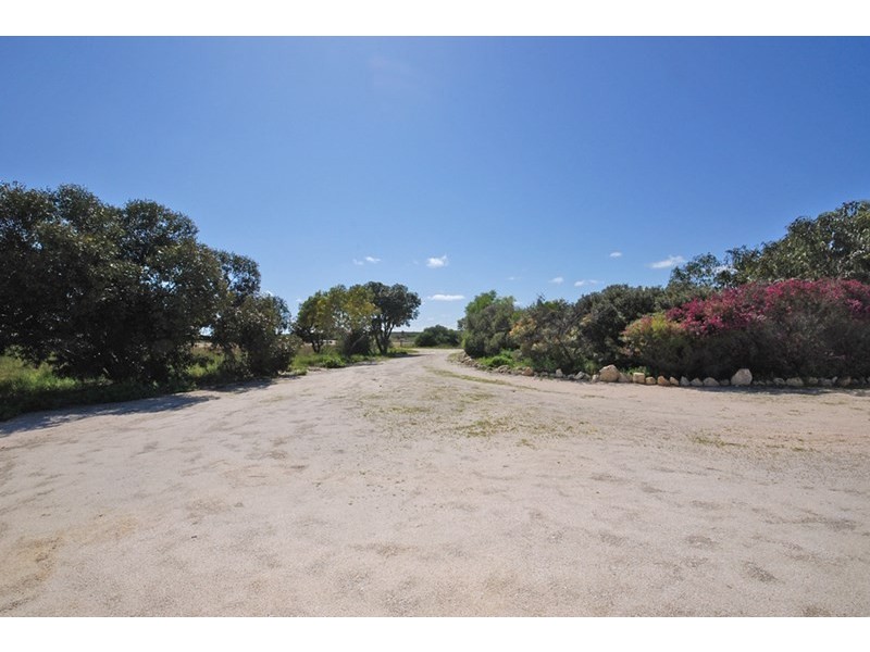 77 Geronimo Crescent, Jurien Bay WA 6516