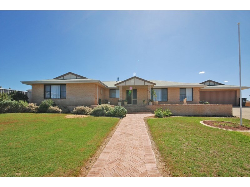 5 Curlew Place, Jurien Bay WA 6516