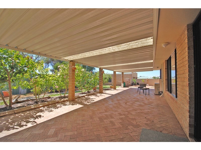 5 Curlew Place, Jurien Bay WA 6516