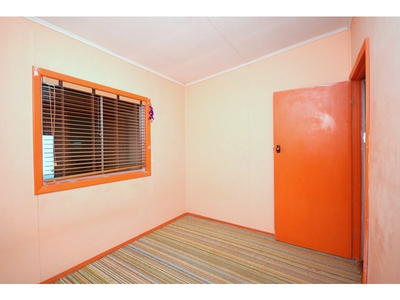 10 Battersby Road, Green Head WA 6514