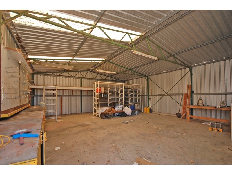 10 Battersby Road, Green Head WA 6514