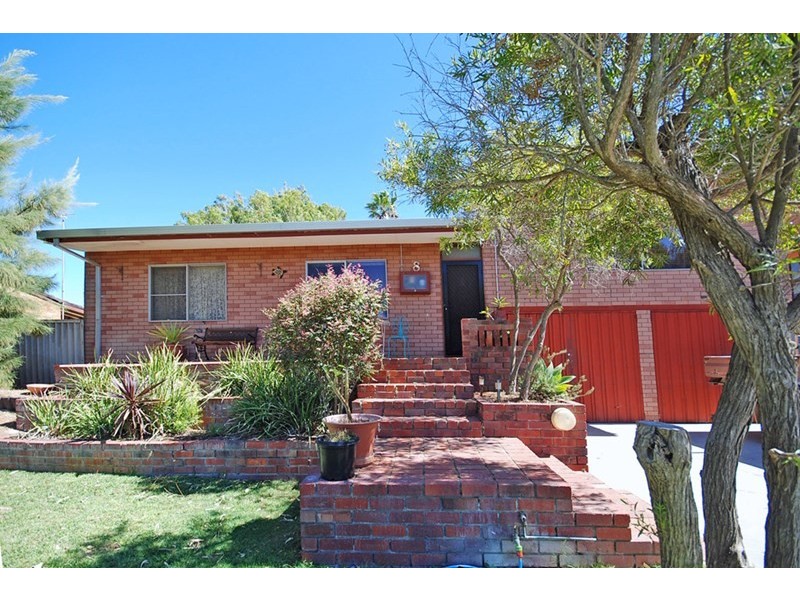 8 Hawaii Road, Jurien Bay WA 6516