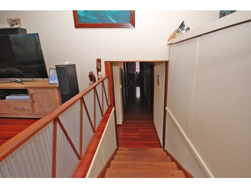 8 Hawaii Road, Jurien Bay WA 6516