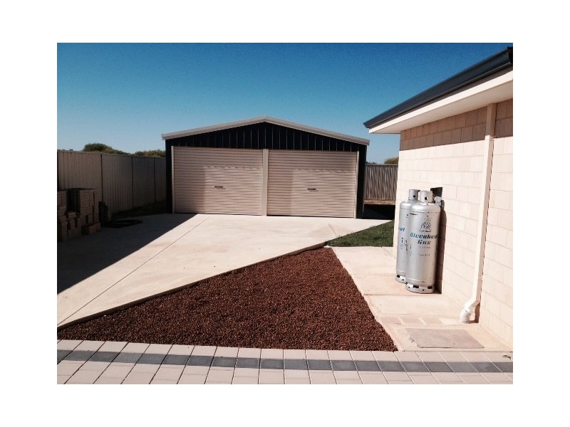 11 Prevelly Way, Jurien Bay WA 6516