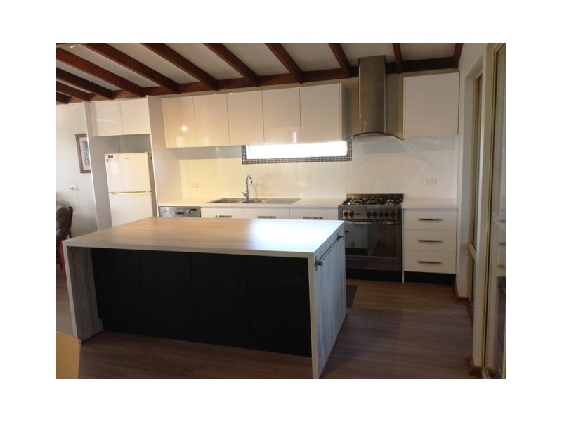 27A Coubrough Place, Jurien Bay WA 6516