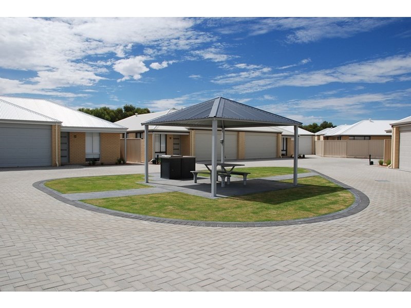 Villa 4/5 Moonlight Crescent, Jurien Bay WA 6516