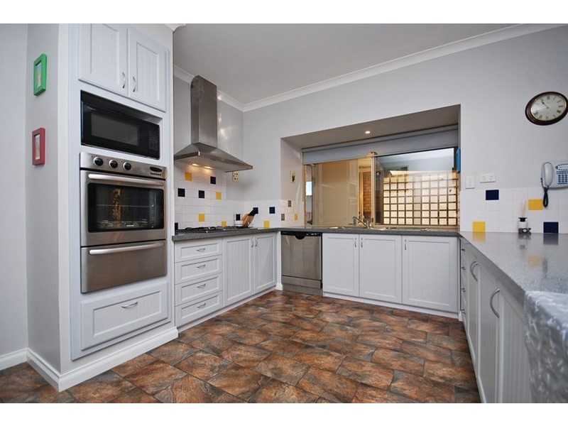 3 Shearwater Drive, Jurien Bay WA 6516