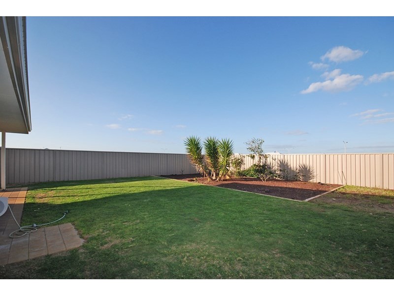 9 Bremer Parade, Jurien Bay WA 6516