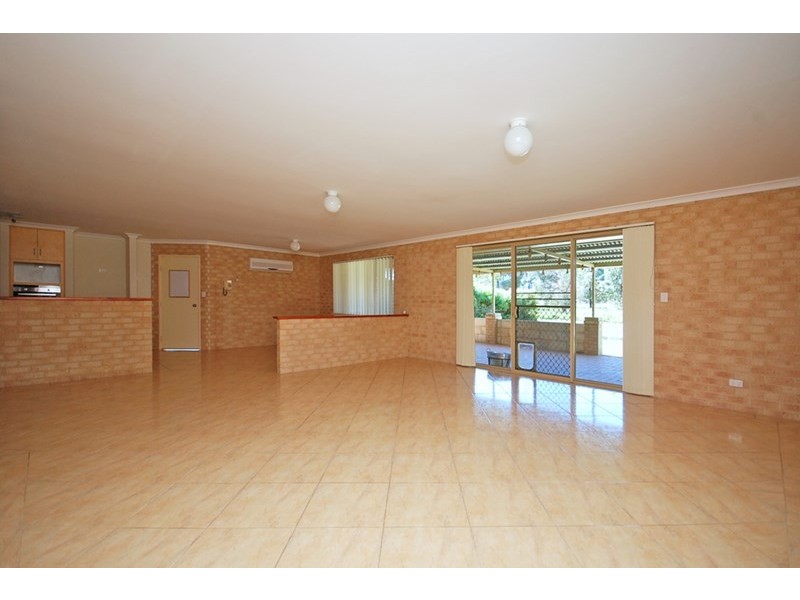 77 Geronimo Crescent, Jurien Bay WA 6516