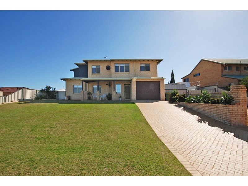 7 Karleen Lane, Jurien Bay WA 6516