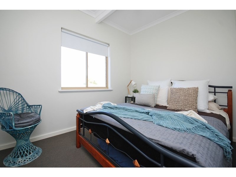 7 Karleen Lane, Jurien Bay WA 6516