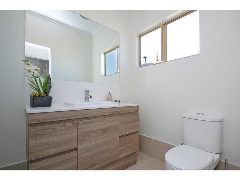 7 Karleen Lane, Jurien Bay WA 6516