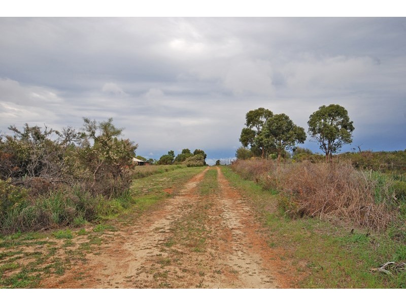 31 Geronimo Crescent, Jurien Bay WA 6516