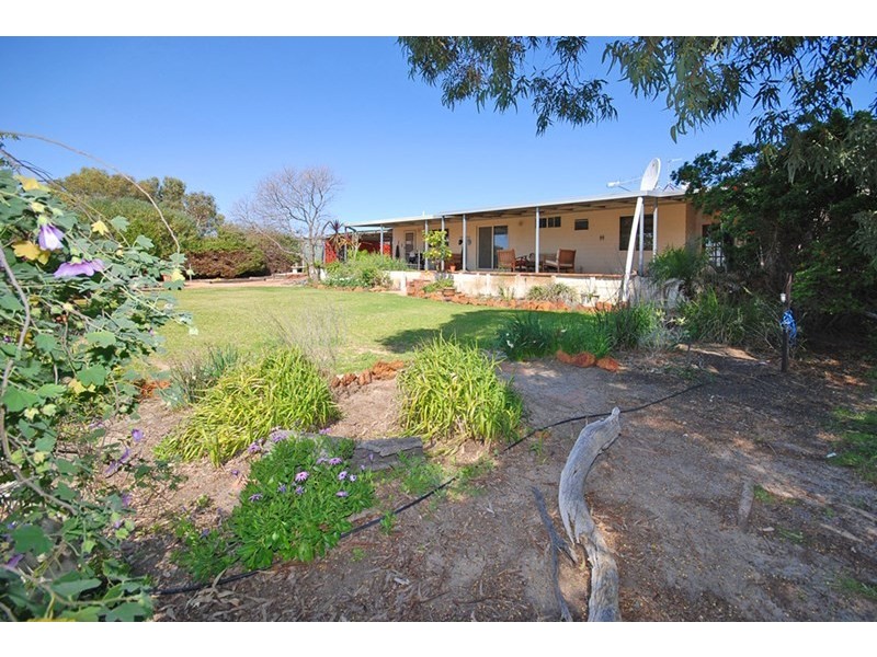 1339 Boothendarra Road, Badgingarra WA 6521
