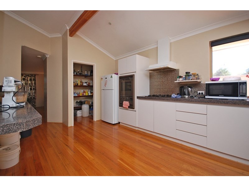 7 Shearwater Drive, Jurien Bay WA 6516