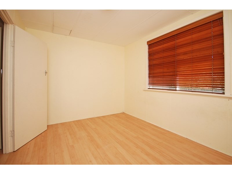 10 Cameron Street, Jurien Bay WA 6516