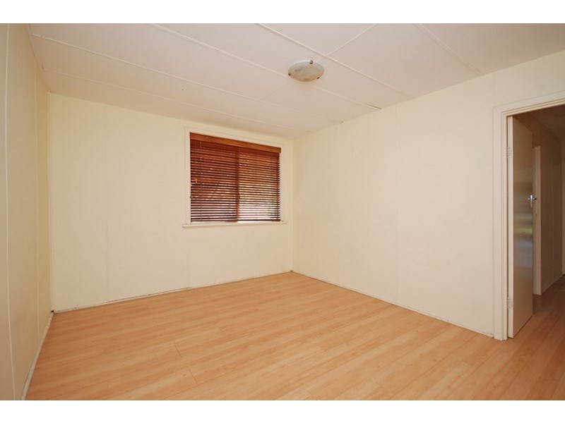 10 Cameron Street, Jurien Bay WA 6516