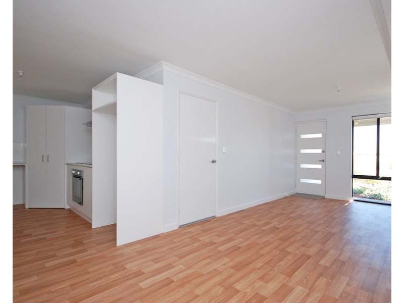 V3, 5 Moonlight Crescent, Jurien Bay WA 6516