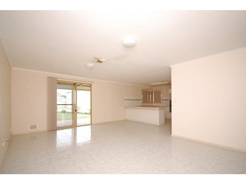 11 Shearwater Drive, Jurien Bay WA 6516