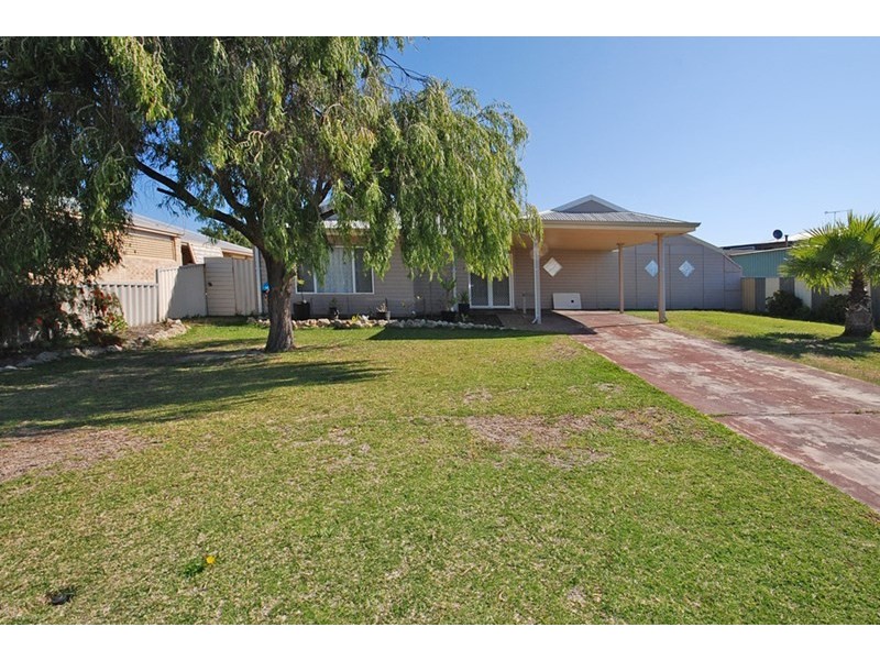 4 Shearwater Drive, Jurien Bay WA 6516
