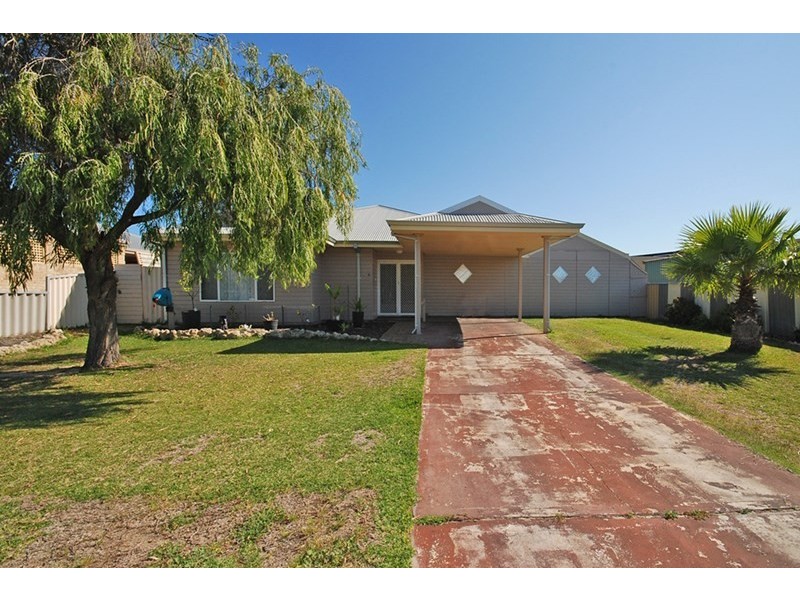 4 Shearwater Drive, Jurien Bay WA 6516