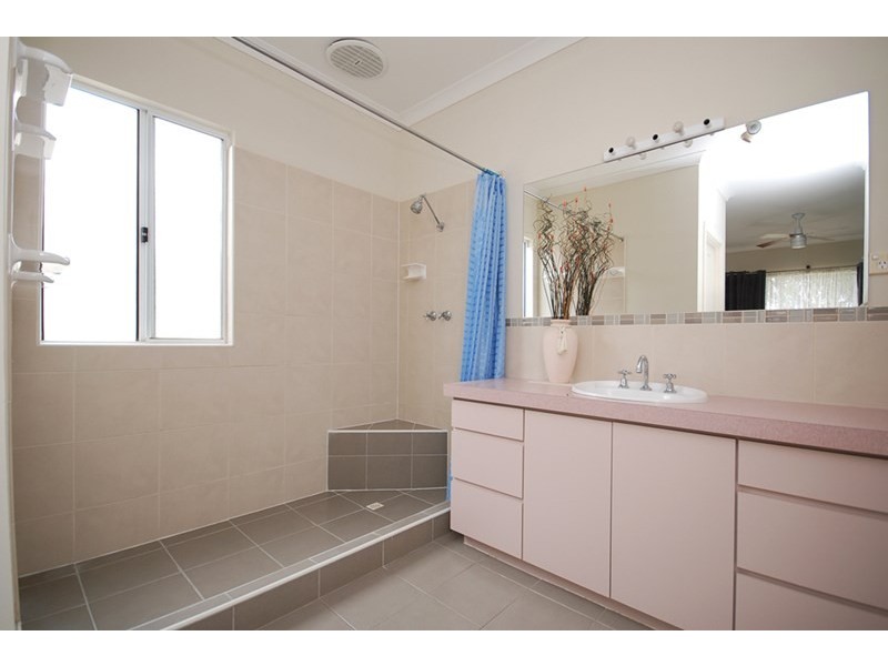 4 Shearwater Drive, Jurien Bay WA 6516