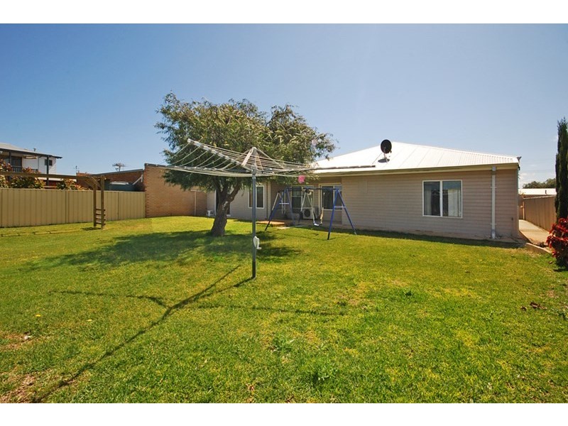 4 Shearwater Drive, Jurien Bay WA 6516