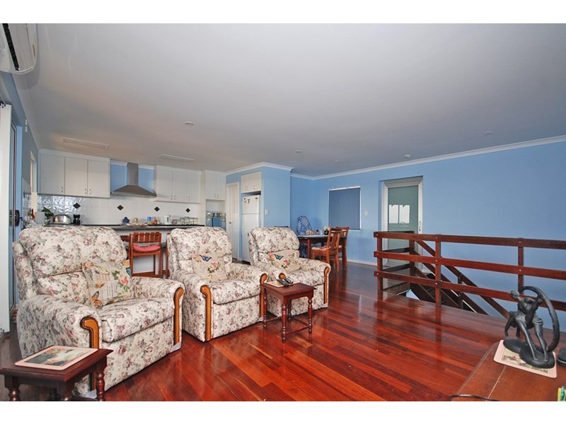 79 Drummond Circus, Cervantes WA 6511