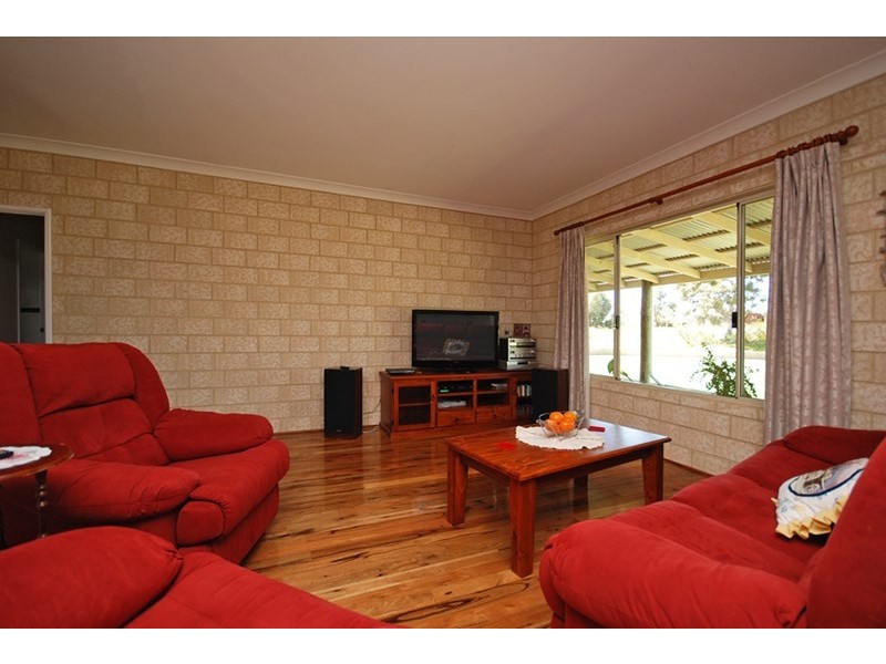 19 Wren Way, Jurien Bay WA 6516