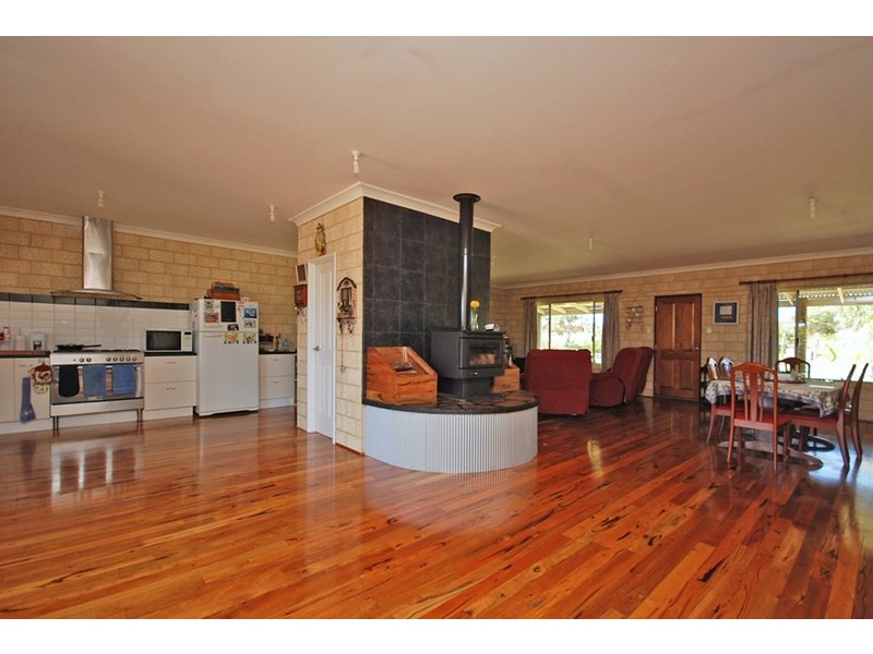 19 Wren Way, Jurien Bay WA 6516