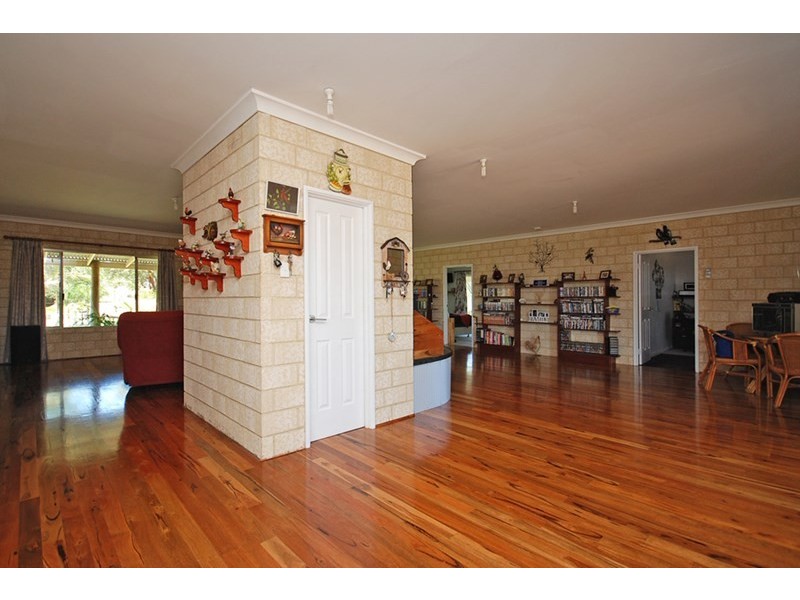 19 Wren Way, Jurien Bay WA 6516