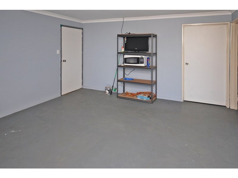 25 Lake Street, Leeman WA 6514