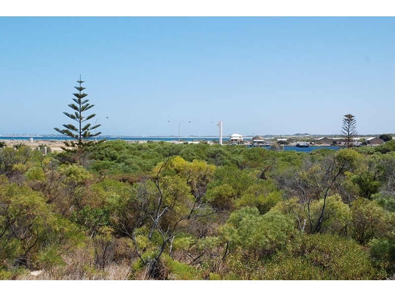 21 Casuarina Crescent, Jurien Bay WA 6516
