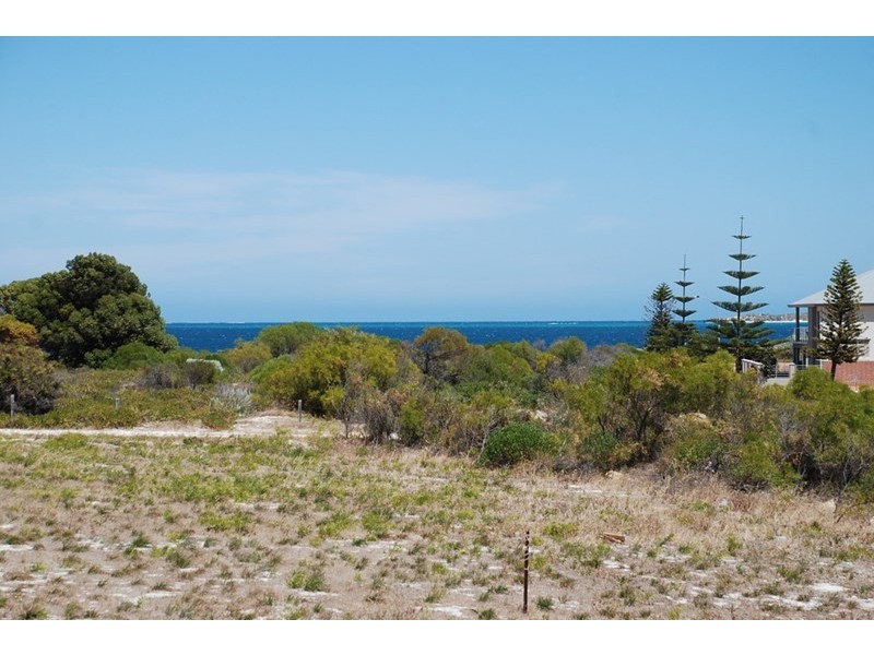 21 Casuarina Crescent, Jurien Bay WA 6516