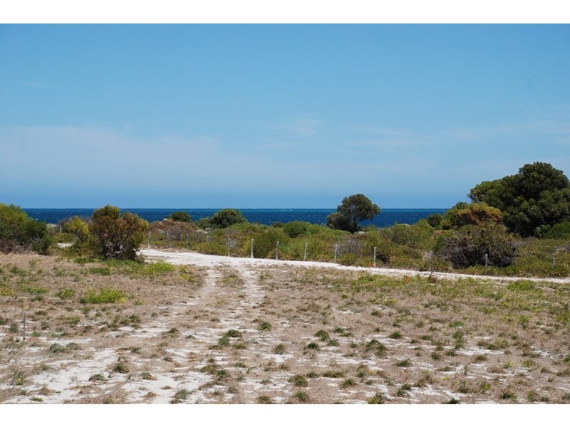 21 Casuarina Crescent, Jurien Bay WA 6516