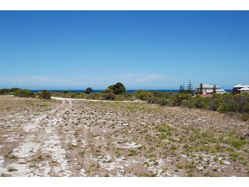 21 Casuarina Crescent, Jurien Bay WA 6516