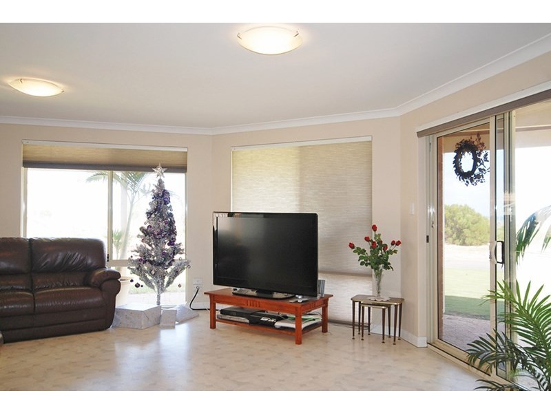 8 Heaton Street, Jurien Bay WA 6516