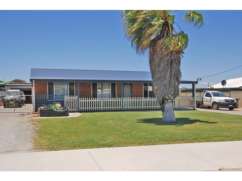 17 Ward Street, Jurien Bay WA 6516