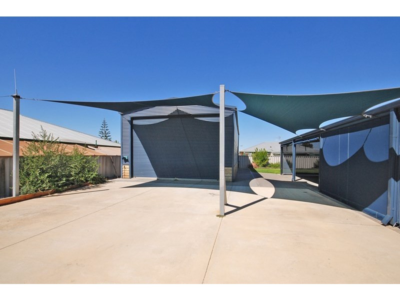 19 Elizabeth Way, Jurien Bay WA 6516