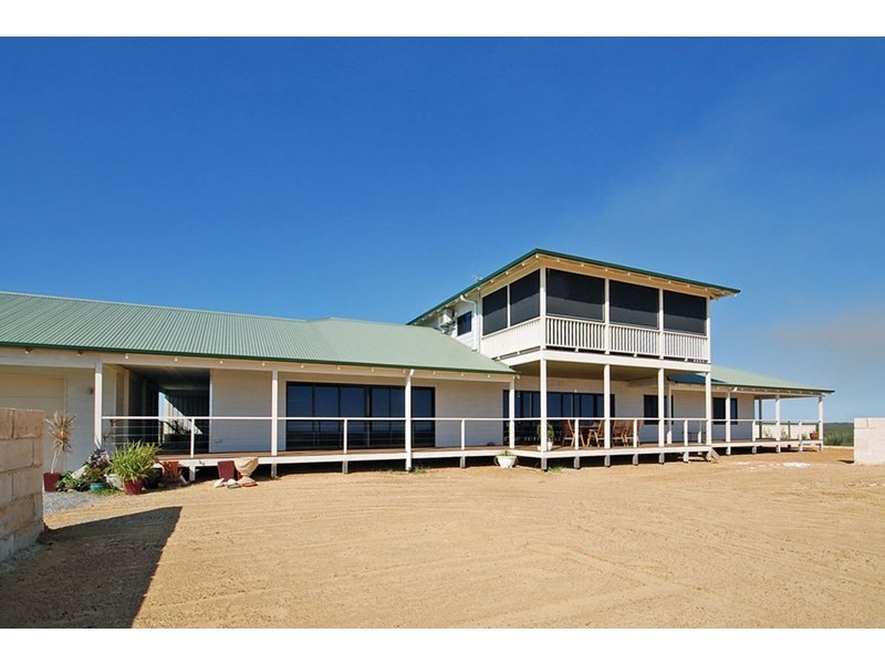 140 Ridge Way, Jurien Bay WA 6516